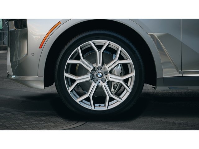 New 2027 Skyscraper Grey Metallic BMW xDrive40i image 7