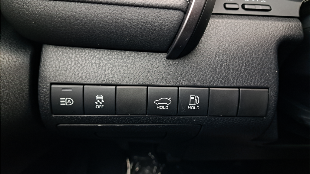 Used 2019 White Toyota SE image 23