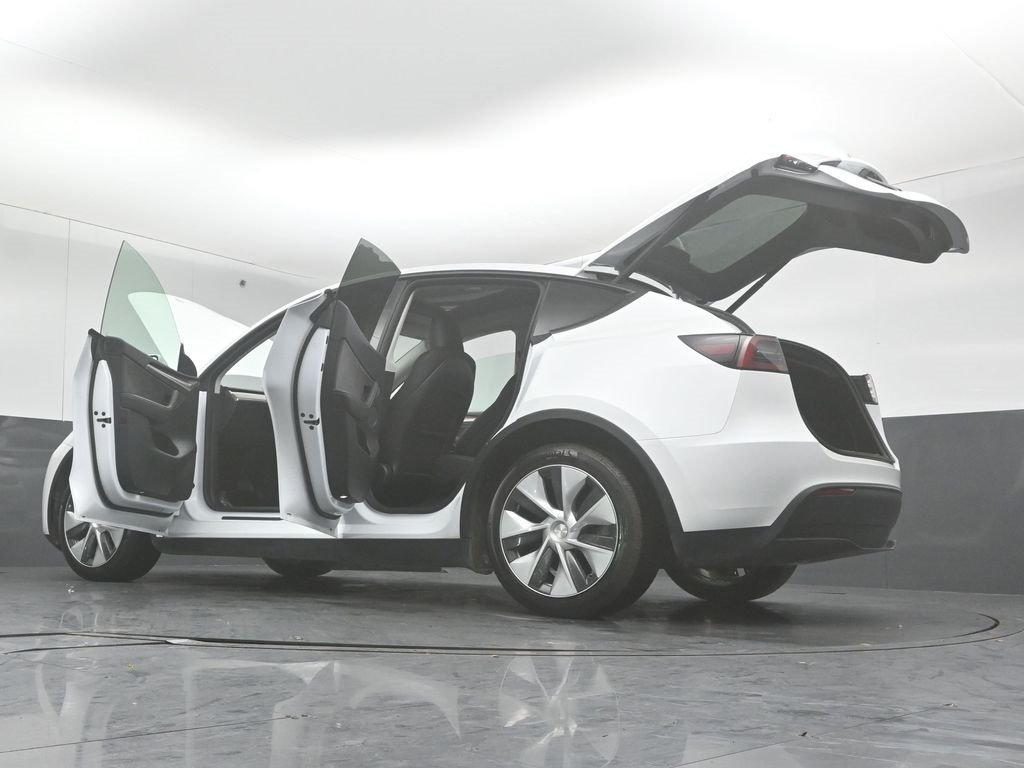 2023 TESLA MODEL Y - Image 46