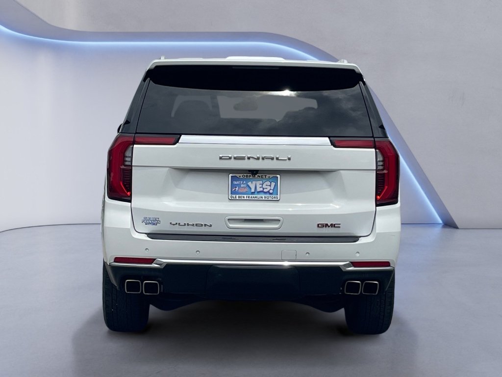 Used 2025 Summit White GMC Denali image 19