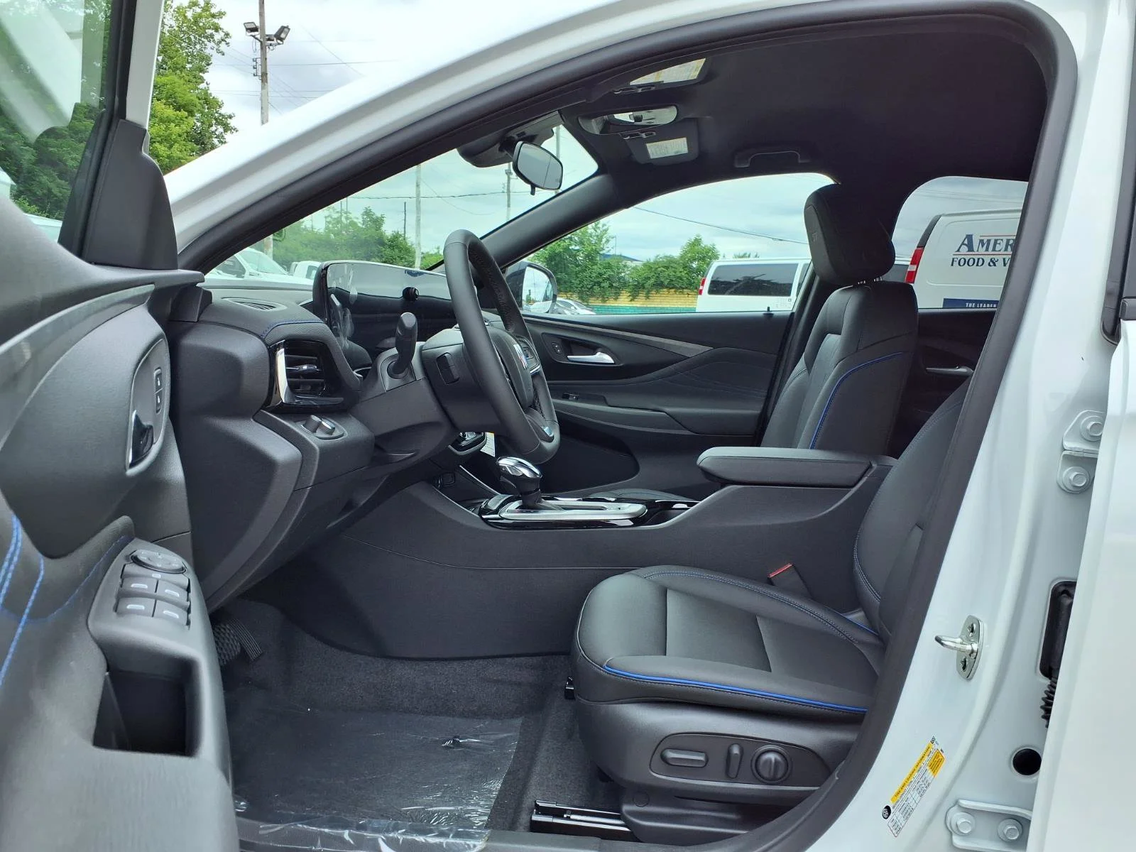 2026 Buick Envista Sport Touring - Photo 15