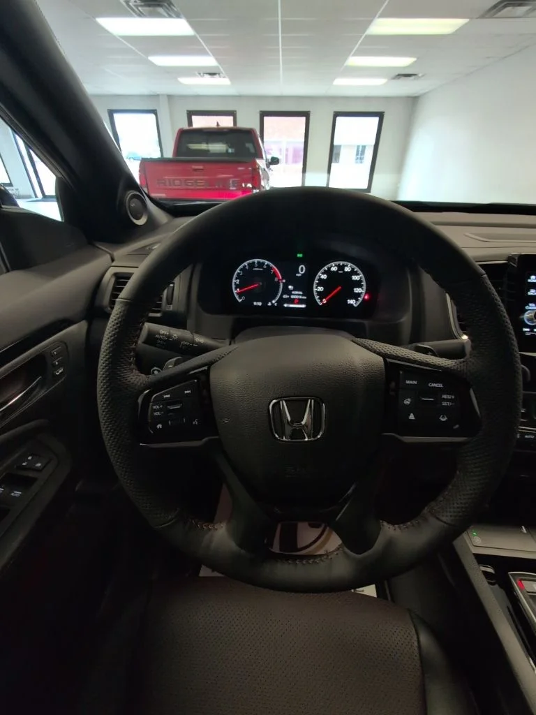 2026 Honda Ridgeline Black Edition - Photo 13