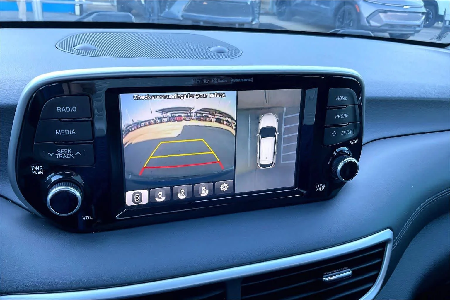 Used 2019 Coliseum Gray Hyundai Limited image 25