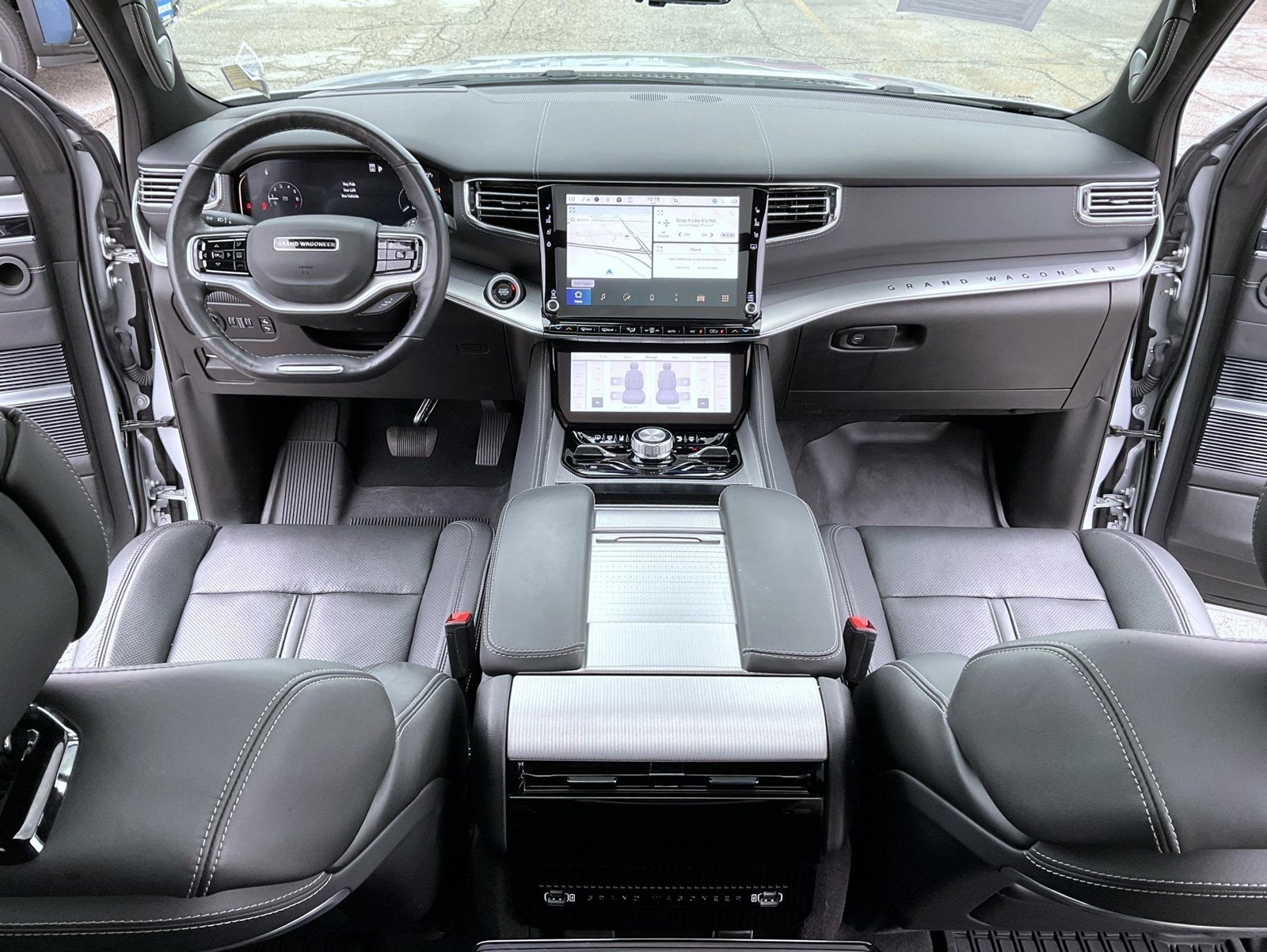 Used 2023 Silver Jeep Base image 12