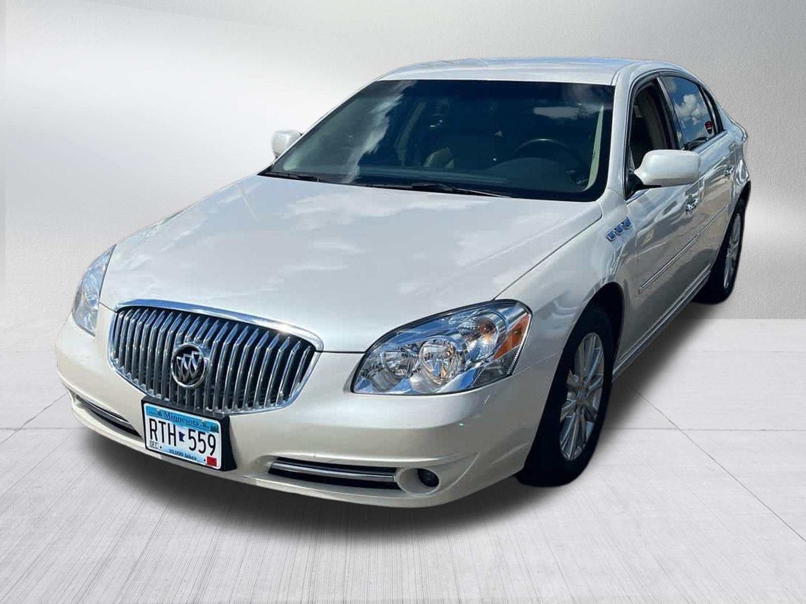 Used 2011 WHITE DIAMOND TRICOAT Buick CXL image 7