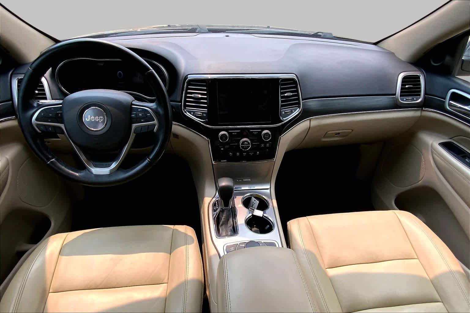 Used 2020 Granite Crystal Metallic Clearcoat Jeep Limited image 16