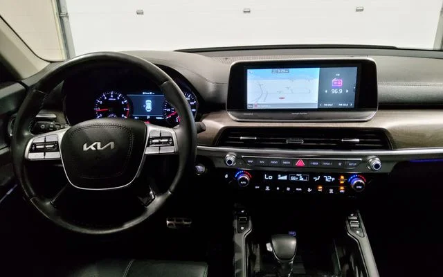 Used 2022 Black Kia SX image 21