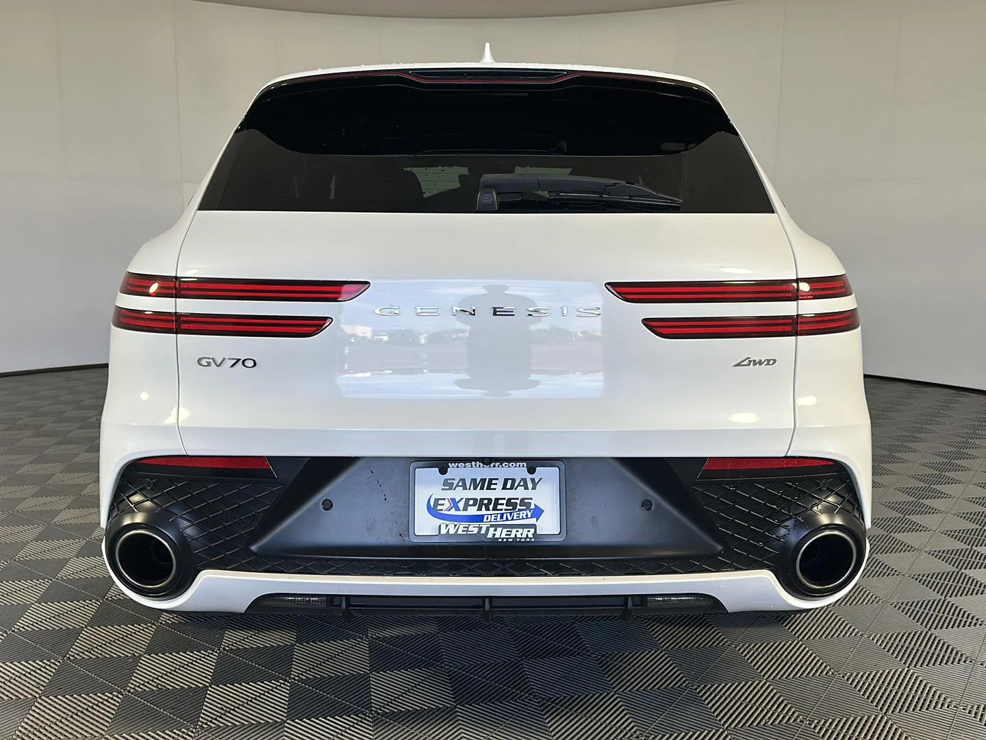 Used 2024 Uyuni White Genesis 2.5T image 6
