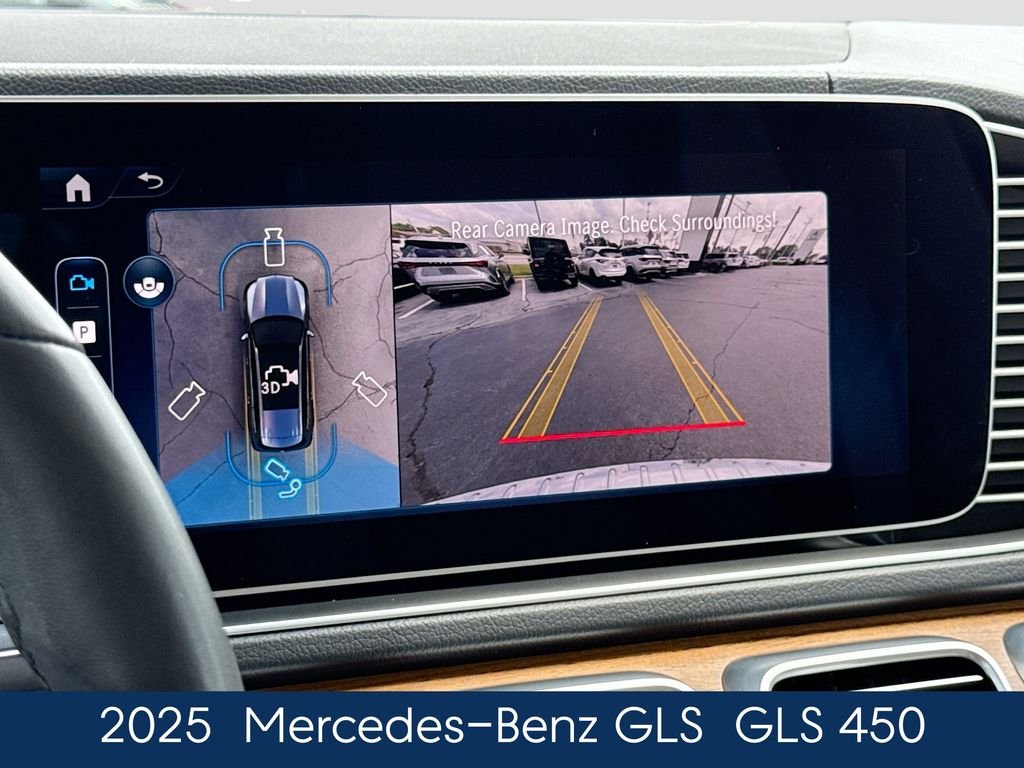 Used 2025  Mercedes-Benz GLS 450 image 32