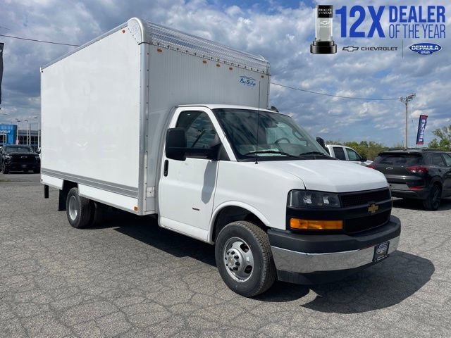 2025 Chevrolet Express 3500 159" WB's photo