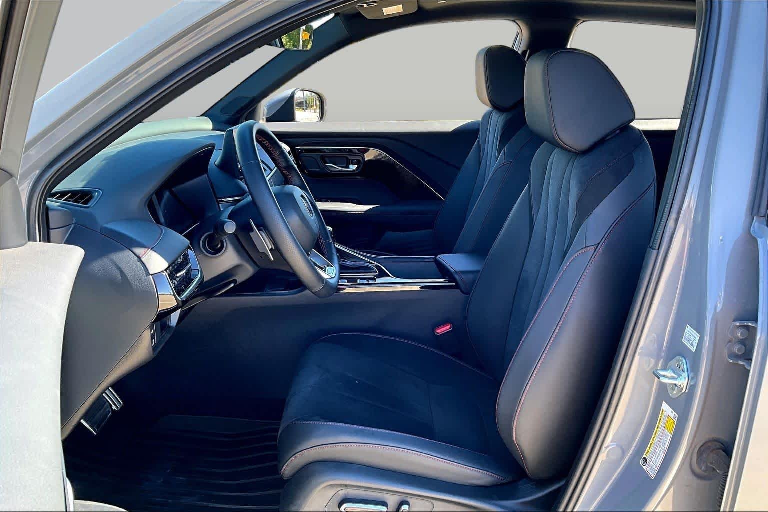 Used 2025 Urban Gray Pearl Acura w/A-Spec Package image 8