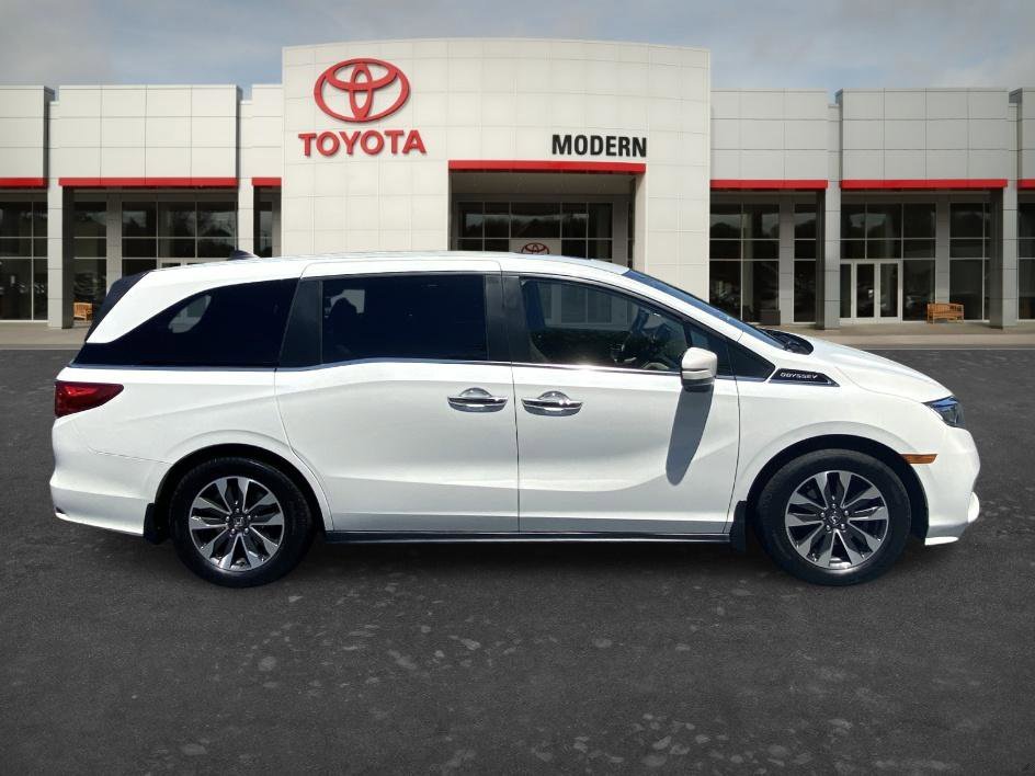 Used 2022 Platinum White Pearl Honda EX-L image 4