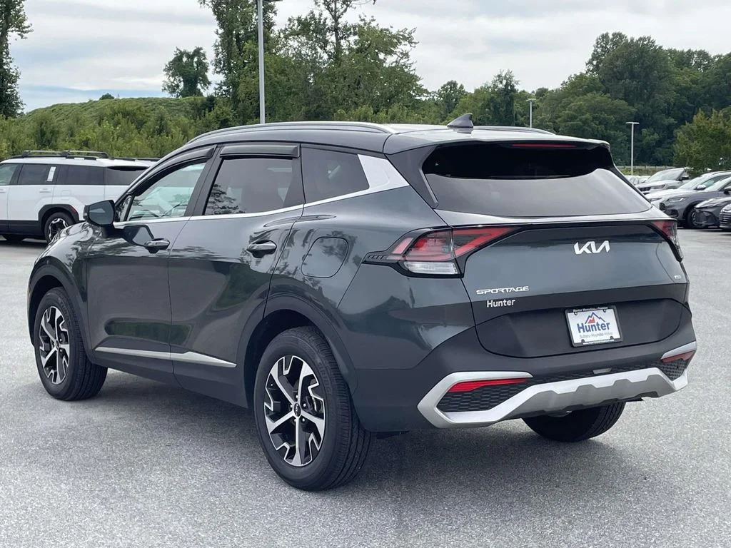 Used 2024 Gravity Gray Kia EX image 27