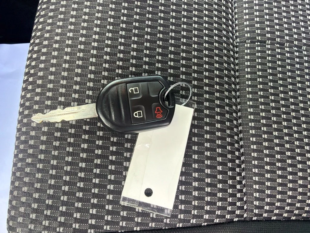 Used 2012 White Ford XLT image 47