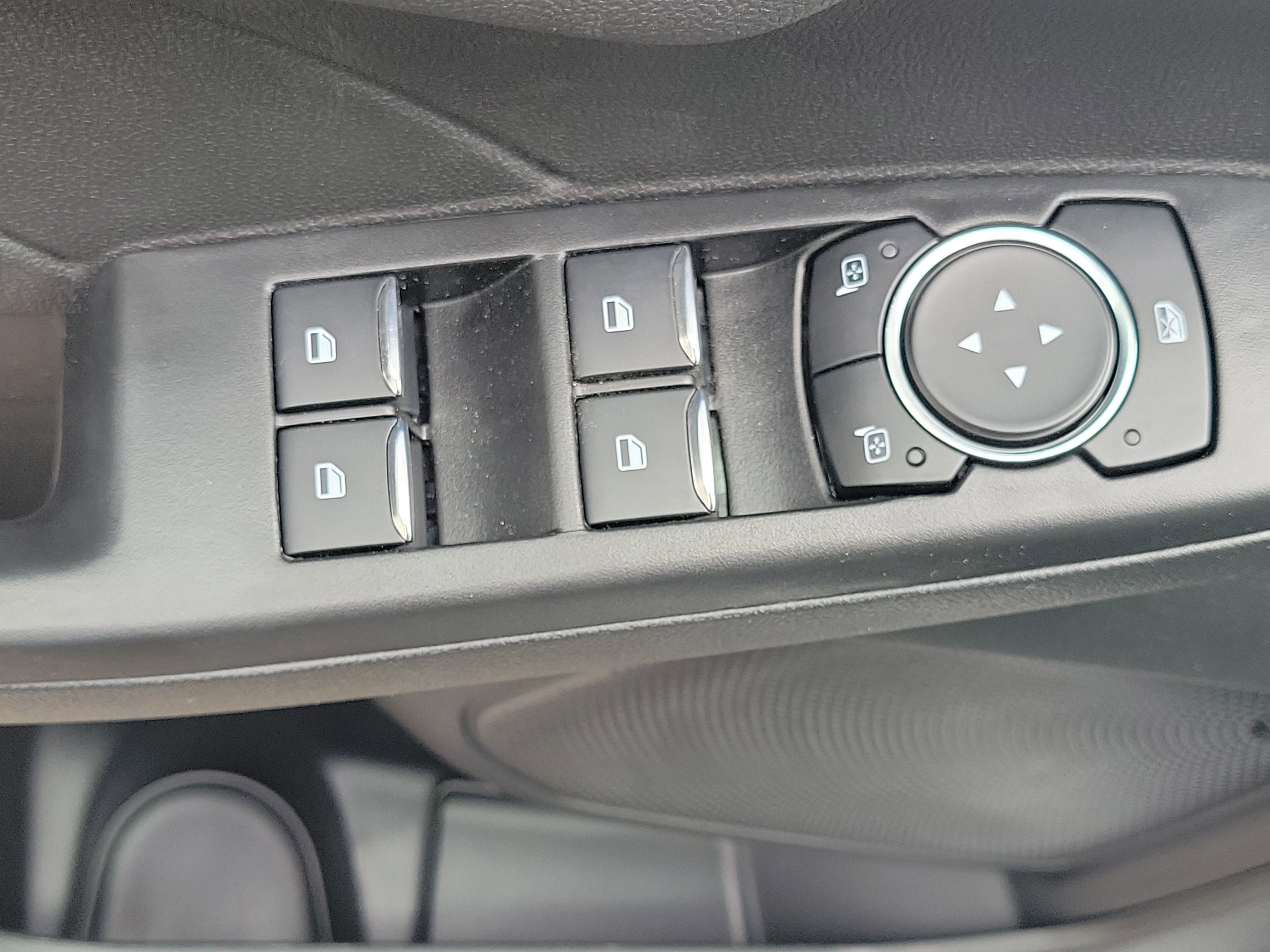 New 2026 Oxford White Ford Active® image 12