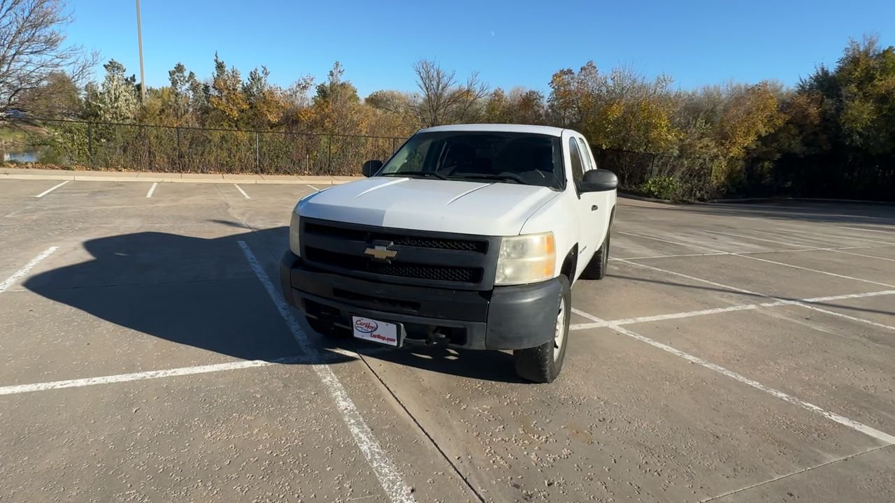 2011 Chevrolet Silverado 1500 Work Truck photo 2