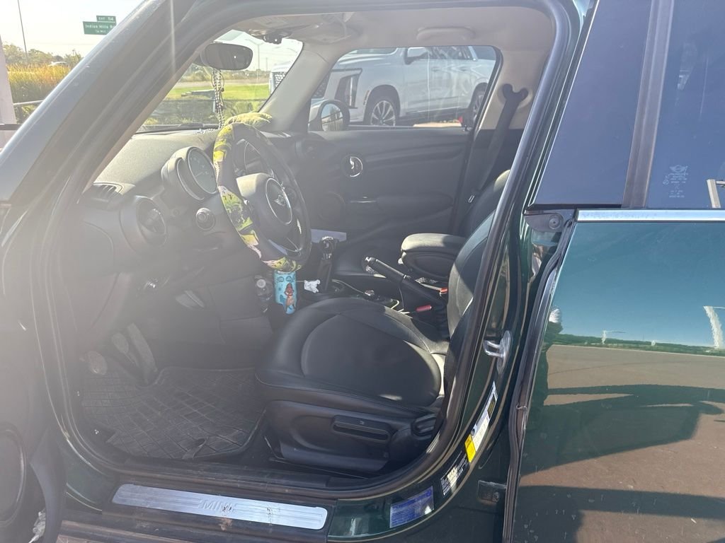 Used 2017 Green MINI  image 12