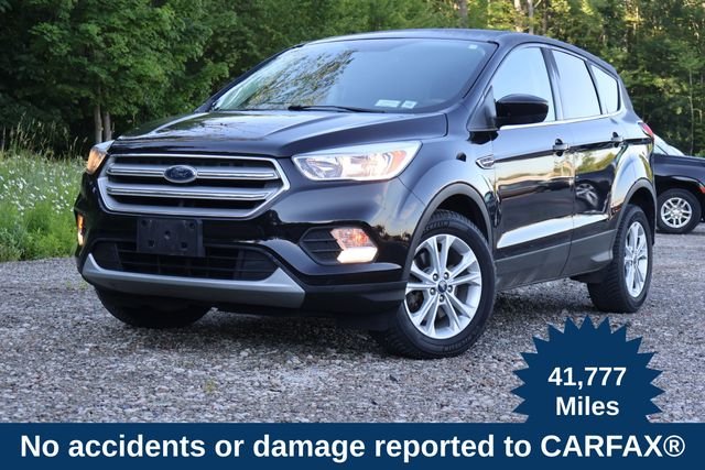 Used 2019 Black Ford SE image 1