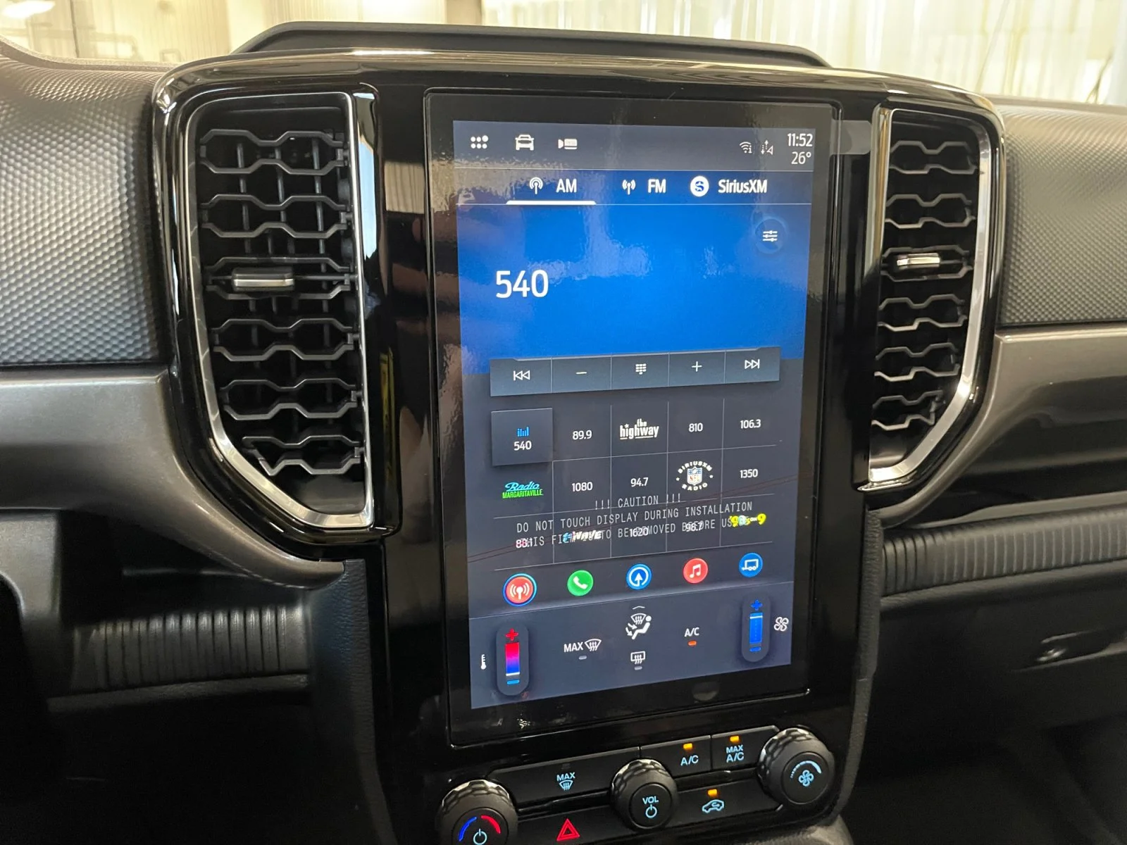 New 2026 Oxford White Ford XLT image 22