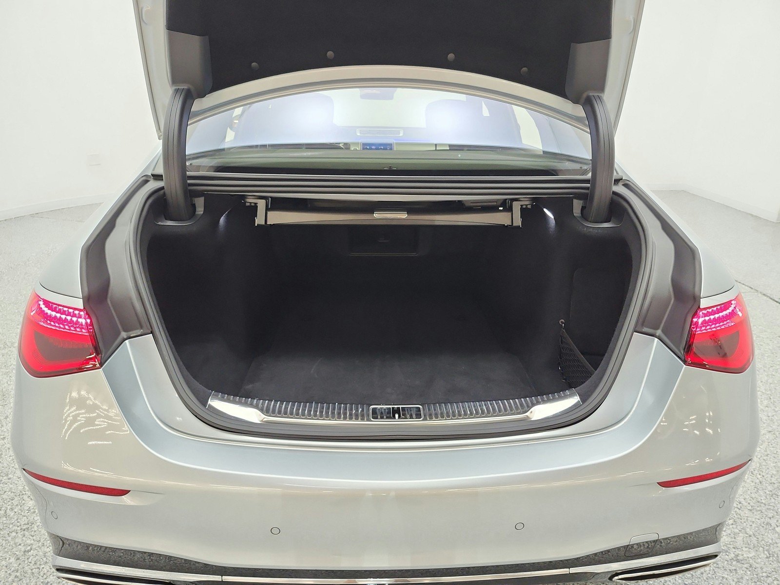 Certified Used 2022 Cirrus Silver Mercedes-Benz S 580 4MATIC® Sedan image 18