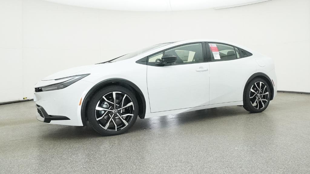 2026 Toyota Prius Plug-in Hybrid XSE - Photo 7