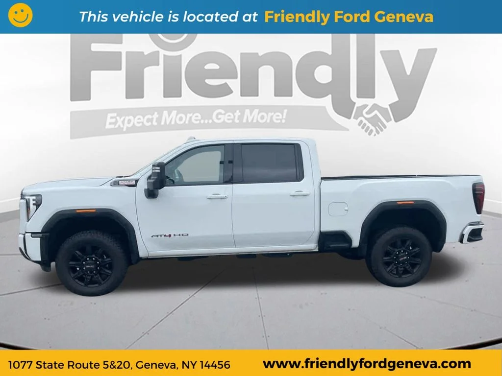 Used 2025 White GMC AT4 image 8