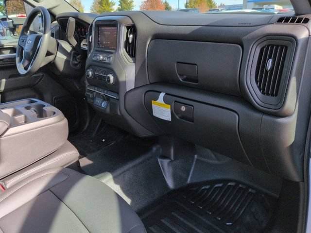 New 2025 Summit White Chevrolet Work Truck image 27