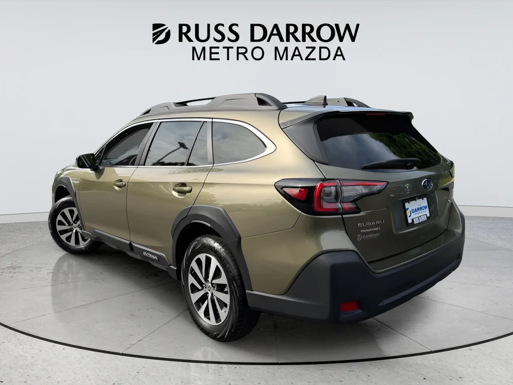 Used 2025 Green Subaru Premium image 3