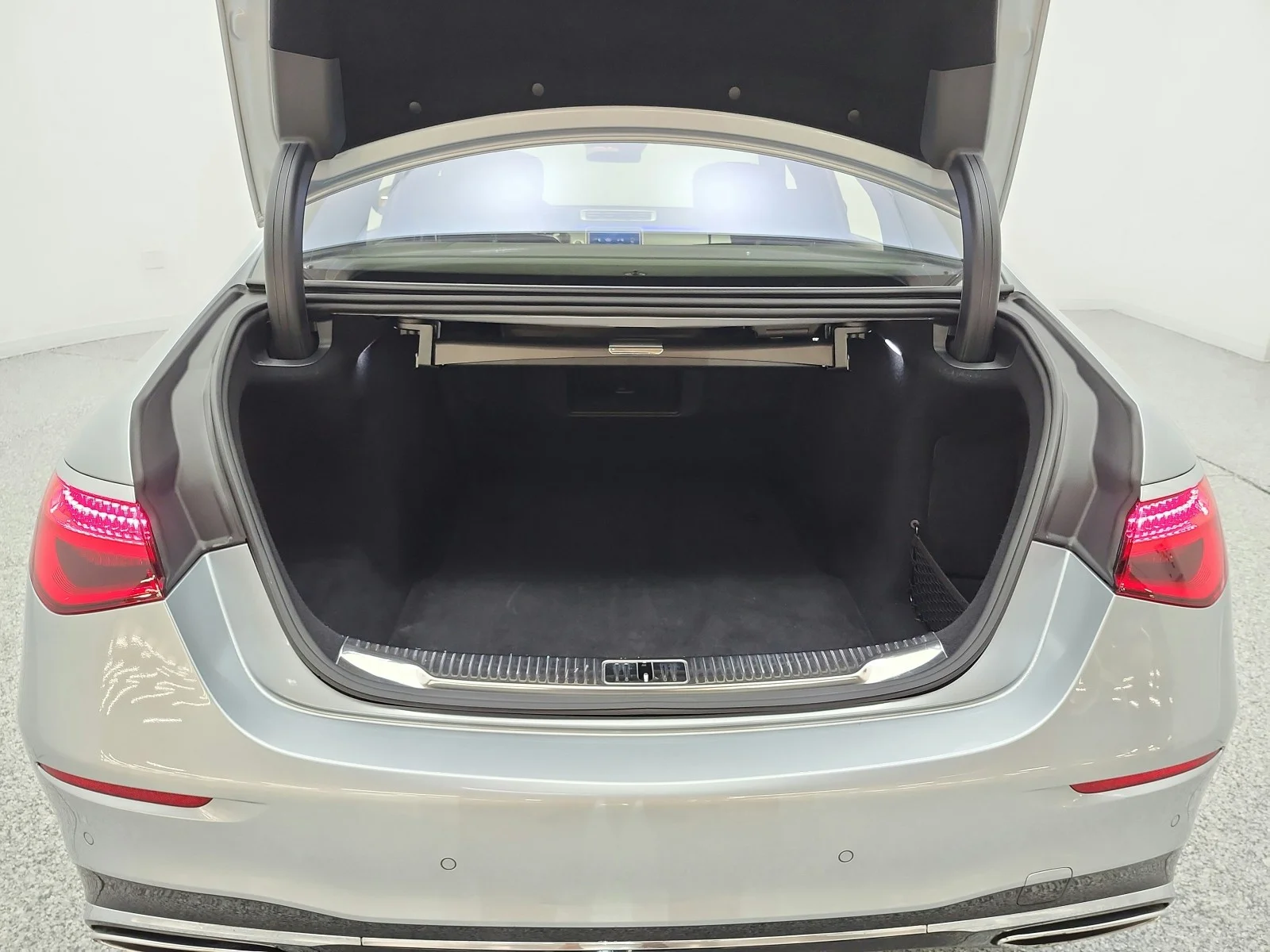 Certified Used 2022 Cirrus Silver Mercedes-Benz S 580 4MATIC® Sedan image 18