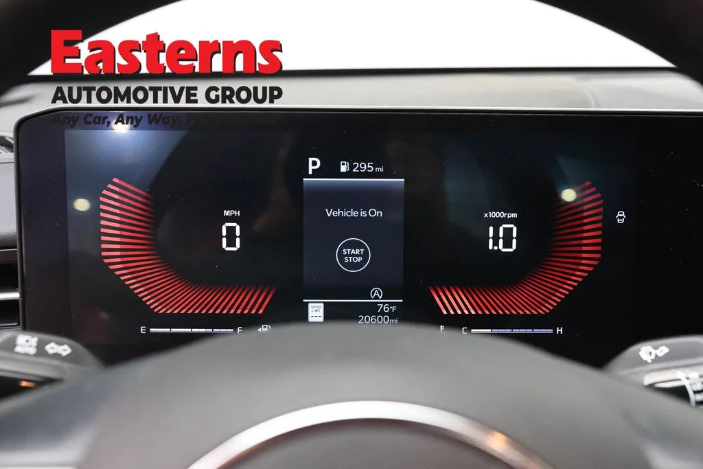 Used 2025 Red Kia LXS image 17