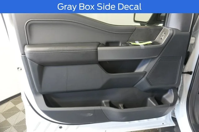 New 2026 Oxford White Ford XLT image 29