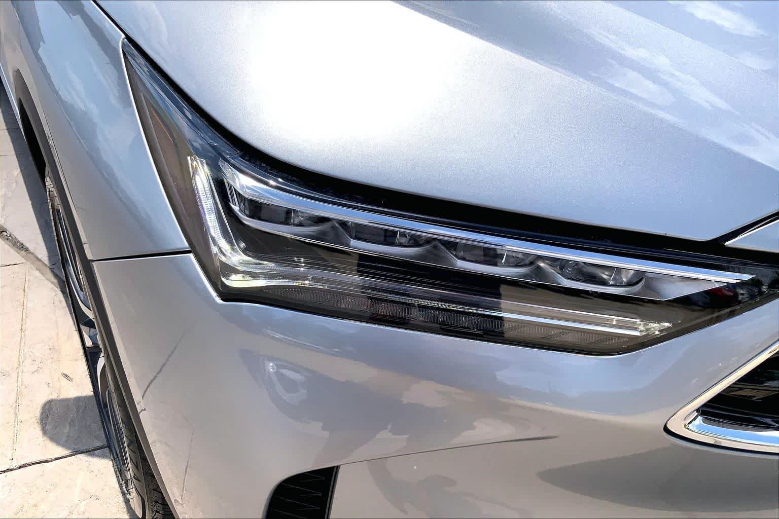Used 2026 Solar Silver Metallic Acura w/Technology Package image 28