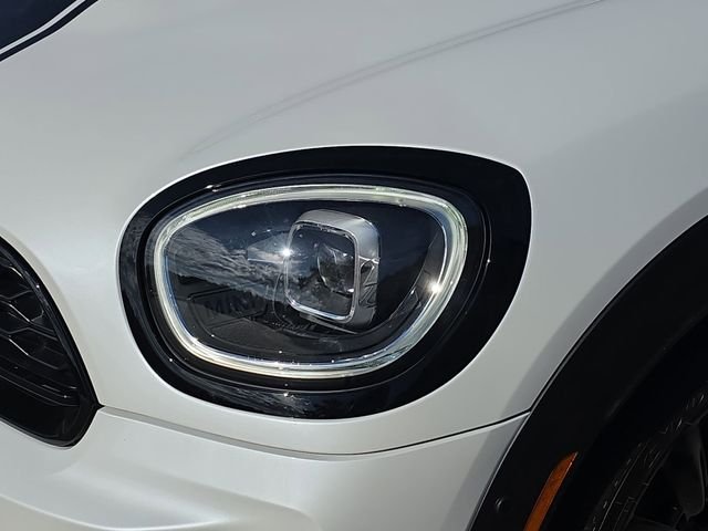 Used 2024 White MINI Iconic image 27