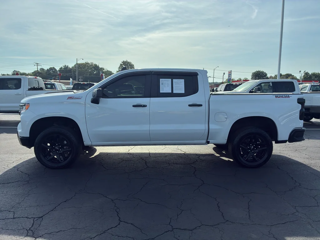 Used 2025 Summit White Chevrolet LT Trail Boss image 8