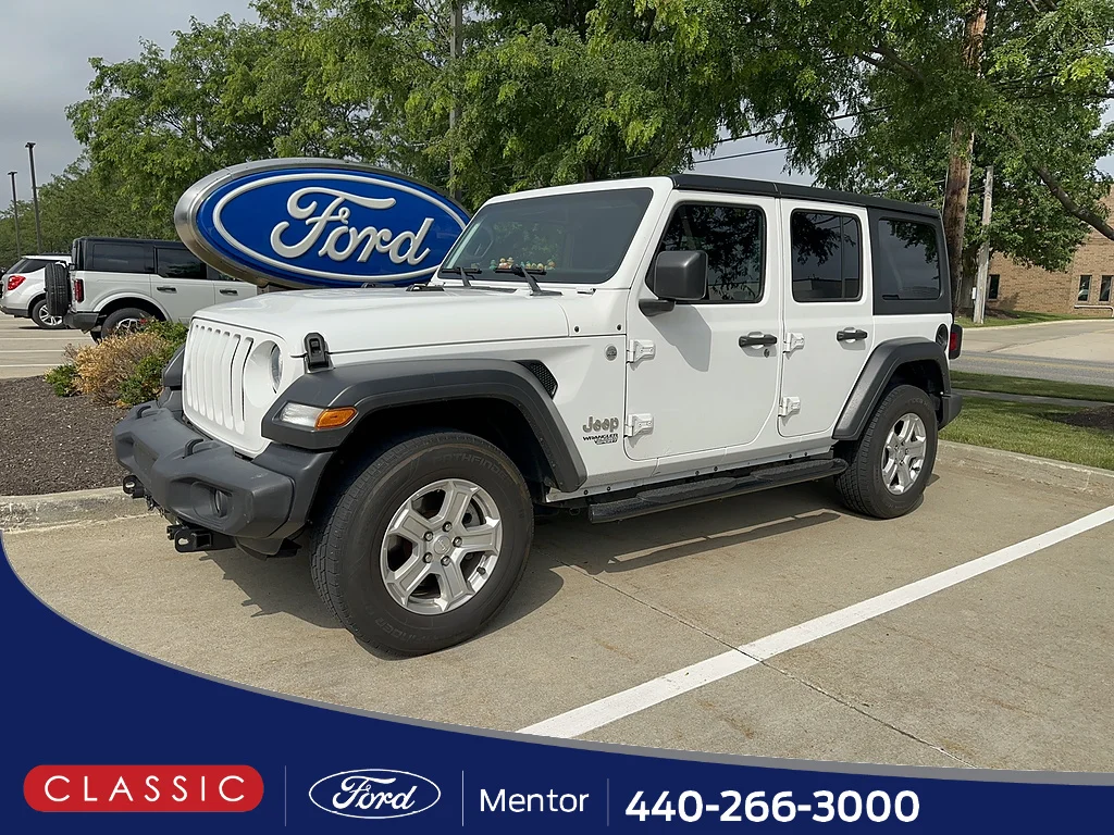 Used 2018 Bright White Clearcoat Jeep Sport image 1
