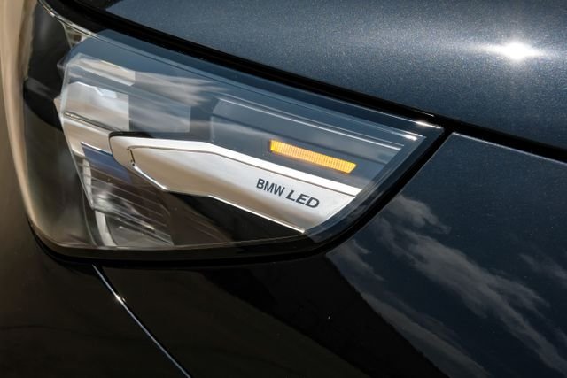 Used 2025 Black BMW 530i image 64