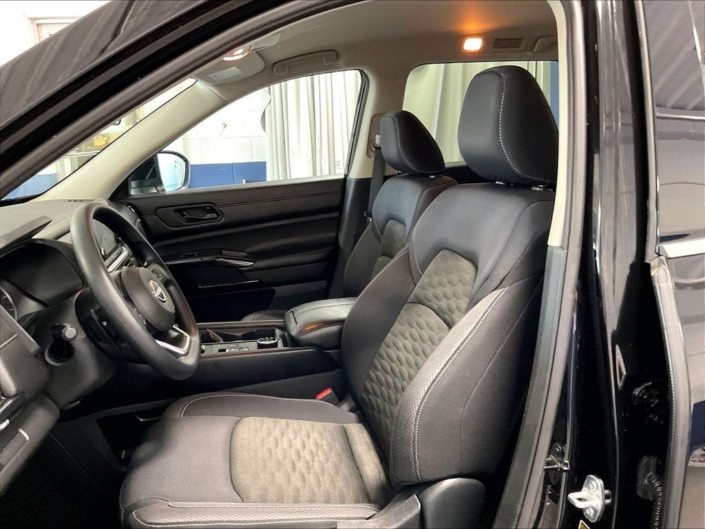 Used 2024 Black Nissan S image 10