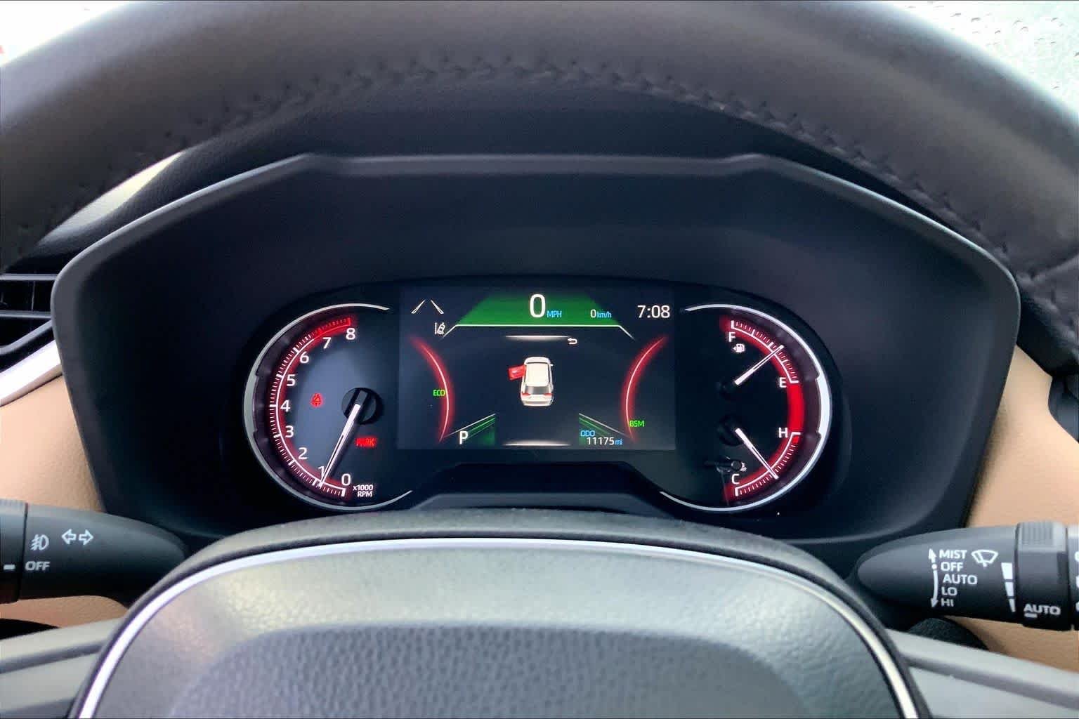 Used 2024 Ruby Flare Pearl Toyota XLE Premium image 25