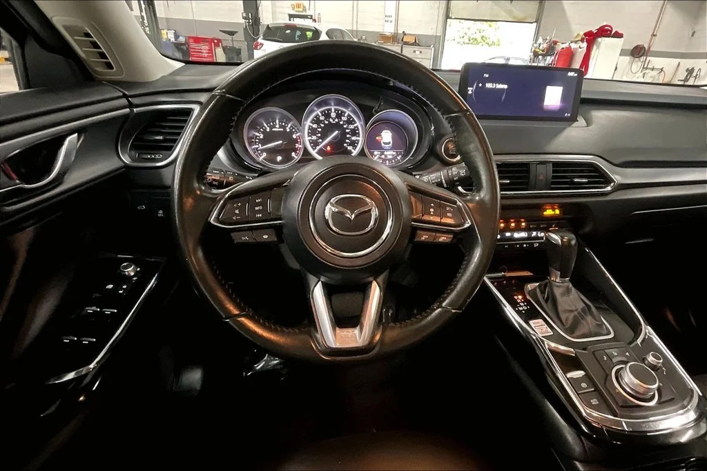 Used 2023 White Mazda Touring image 4