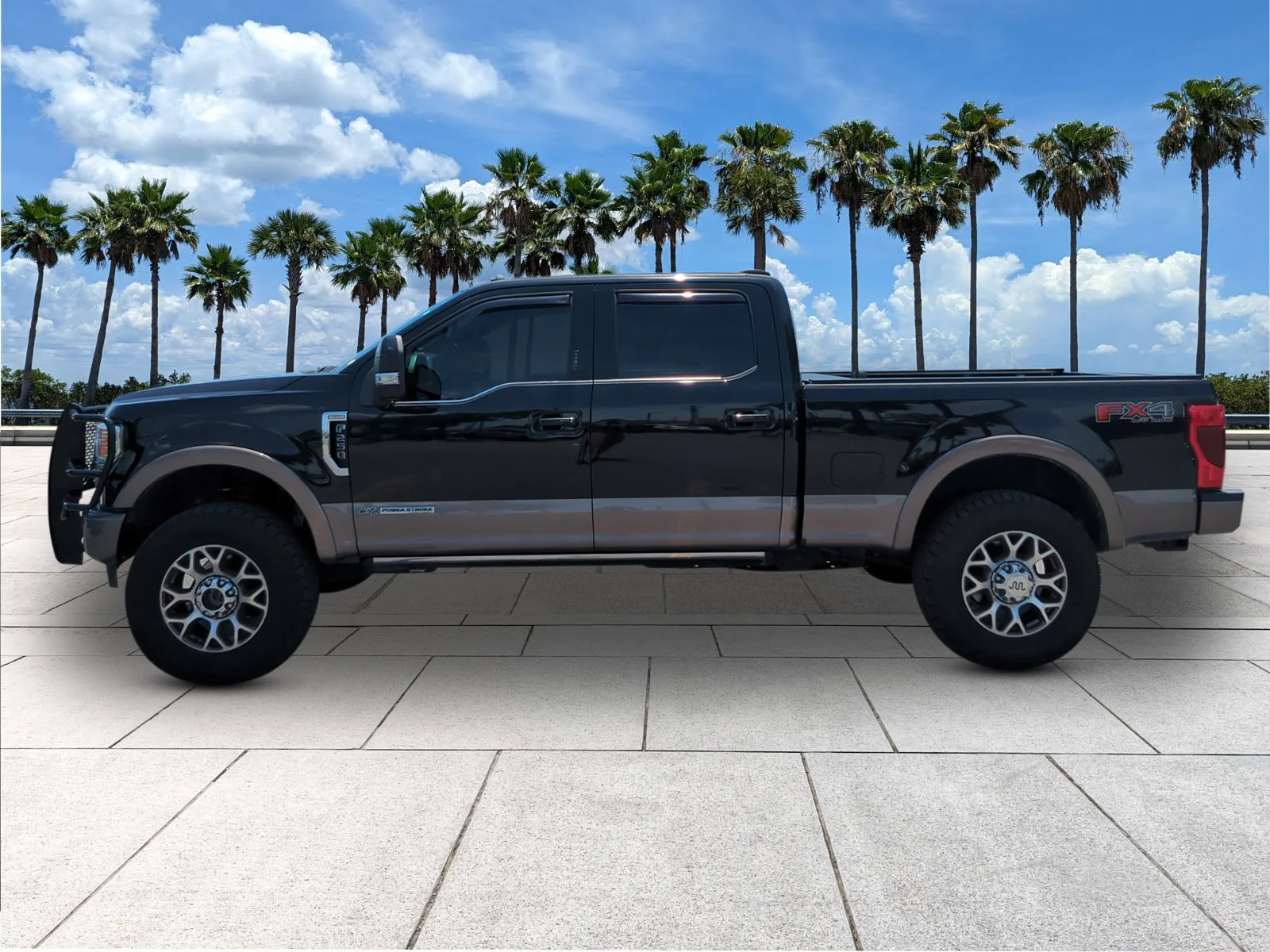 Used 2022 Agate Black Metallic Ford King Ranch image 4