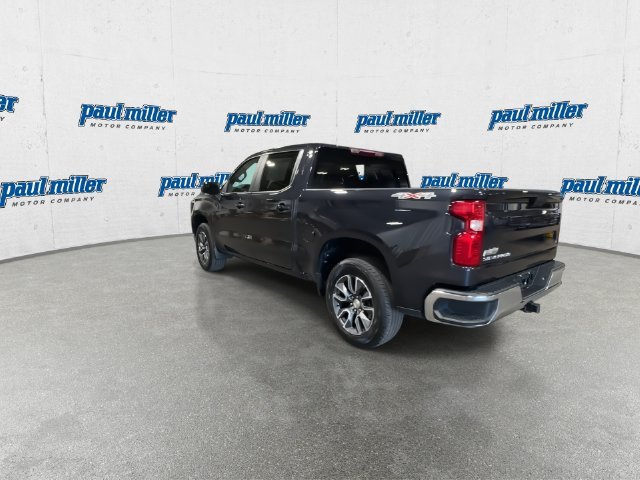 Used 2023 Gray Chevrolet LT image 9