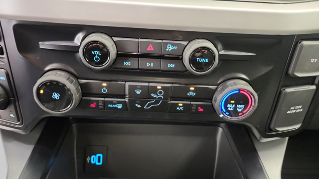 2026 Ford F-550 Super Duty Chassis Cab XLT - Photo 15