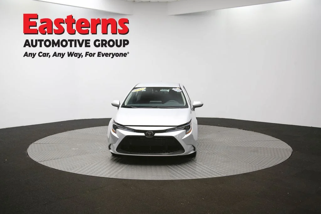 Used 2022 Silver Toyota LE image 49
