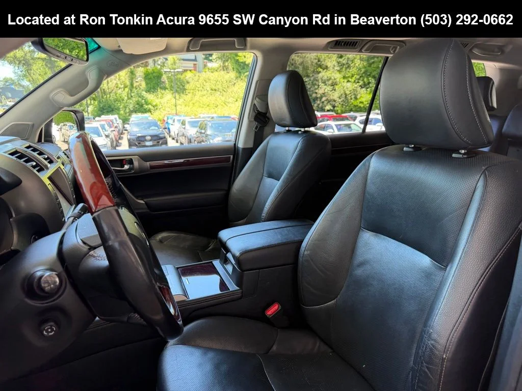 Used 2016 Silver Lining Metallic Lexus 460 image 15