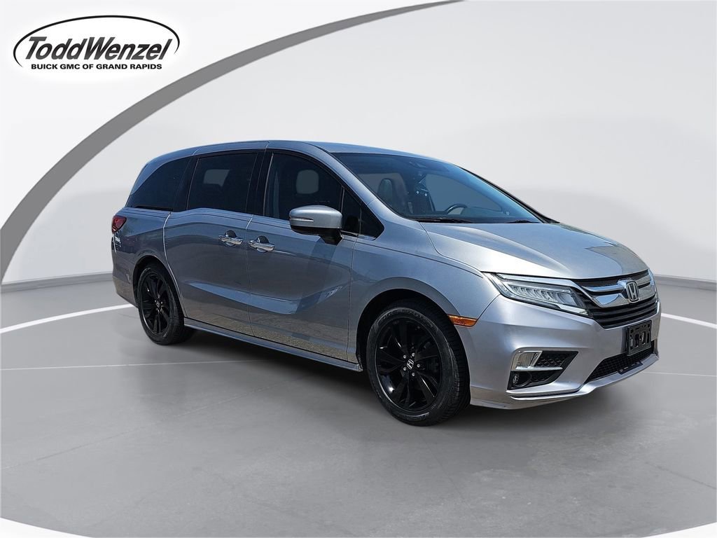 2019 Honda Odyssey Elite's photo
