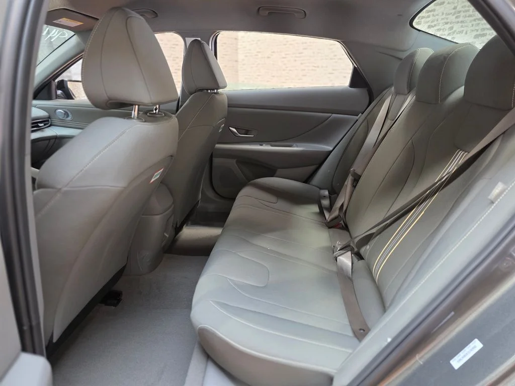 New 2026 Amazon Gray Hyundai SEL Sport image 13