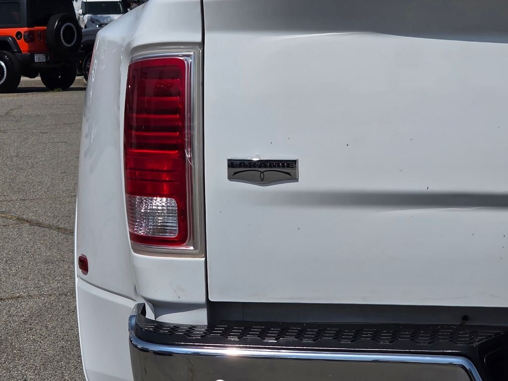 Used 2018 White Ram Laramie image 8