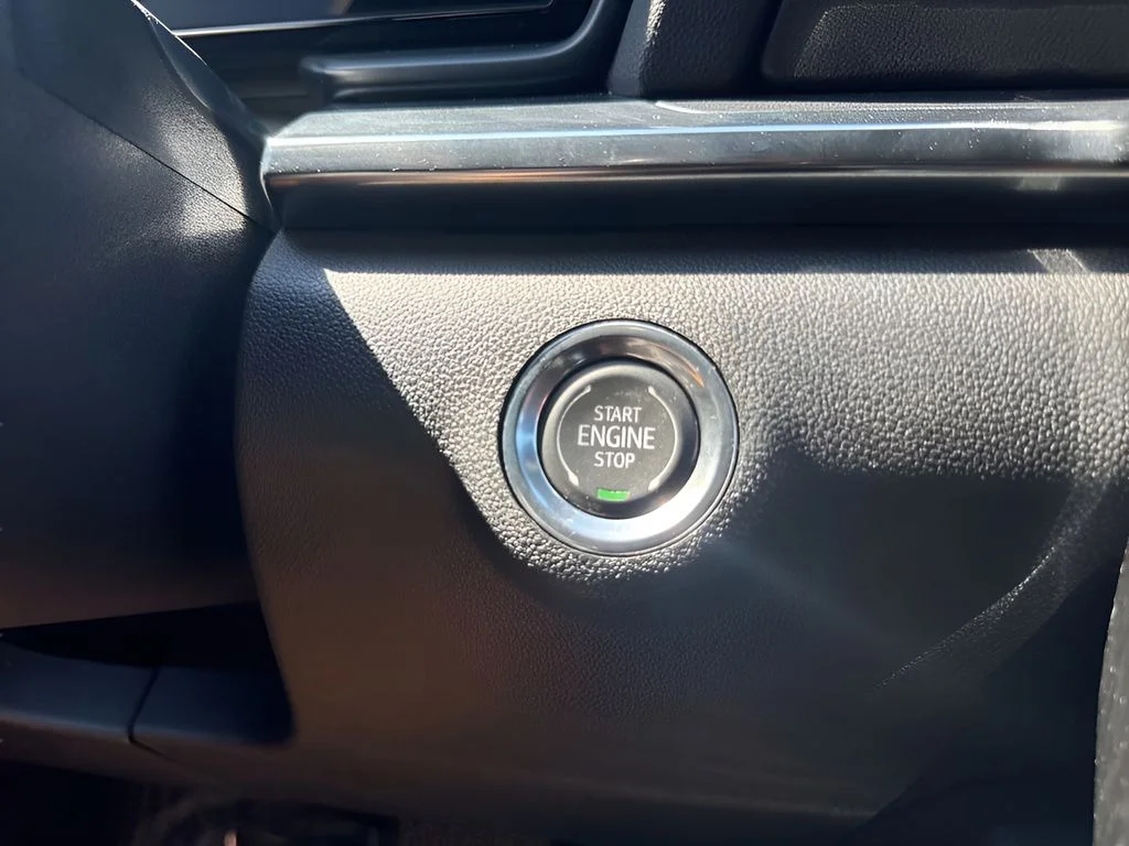 Used 2026 White GMC Elevation image 20