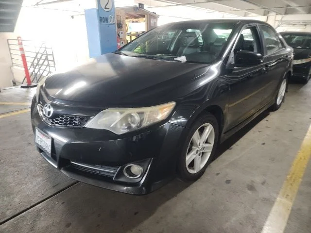 Used 2014 Black Toyota SE image 4