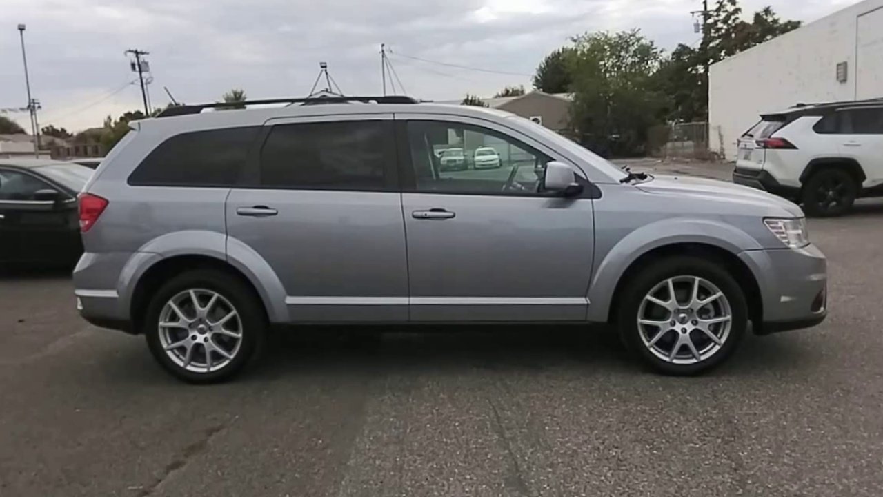 2018 Dodge Journey SXT photo 2